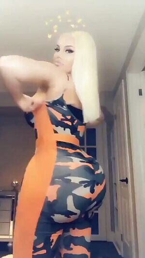 Staci's Booty Shake