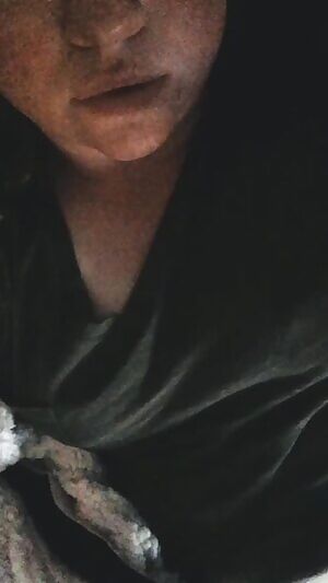 love playin with my tiny lil titties☺️