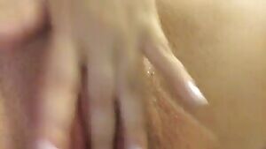 👅