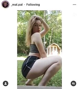 Twerking pawg