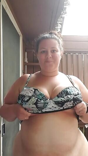 Taking off my bathing suit for the hot tub. You're welcome 🥰