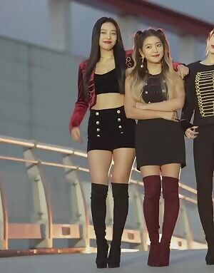 Red Velvet Joy - Sexy Body