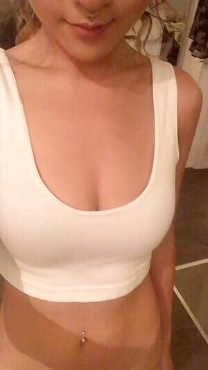 Wonder what the bass is going to feel like with this in my ass. If you recognize me out in Toronto come say hi. I’ll be out solo tonight 😏