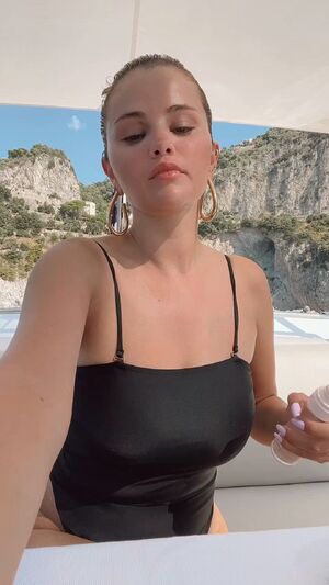 B-Movie Babes 18 Years Old Celebrity