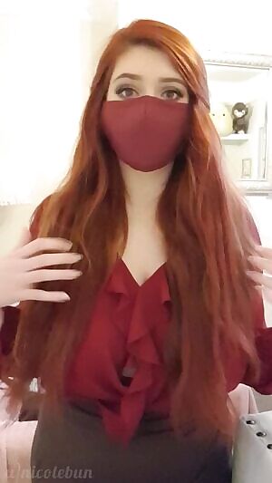 Here to make your Monday morning hard😋