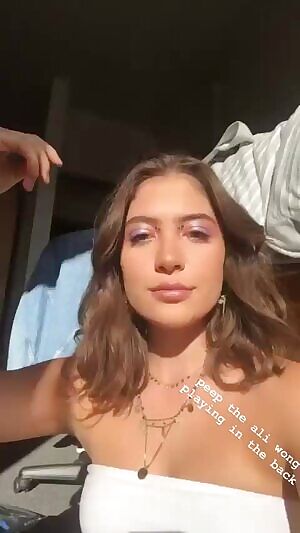 Facialize Canadian hipster 21 y.o. - Video has sound!