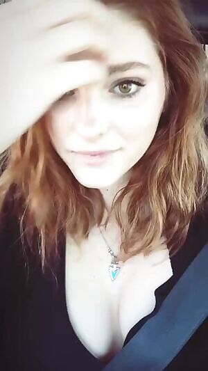 Begging for cum on her 18th birthday! Let's welcome Willow Shields into the adulthood!