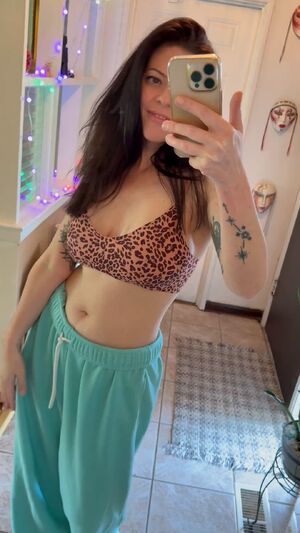 Clothing Fetish Bra Brunette Clothed Cougar