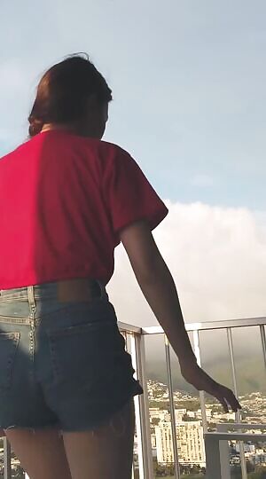 Behind Jei while looking out to the beautiful view