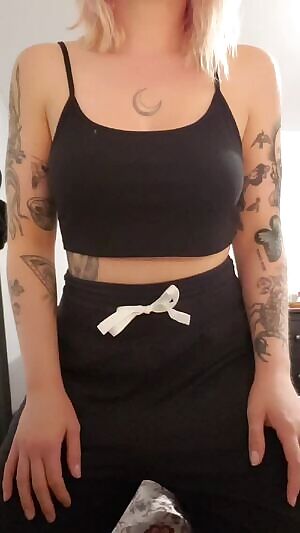 Are you into cute, bouncy reveals? 😽