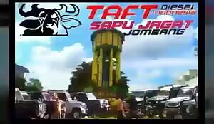 Anybody willing to make a girl cum?