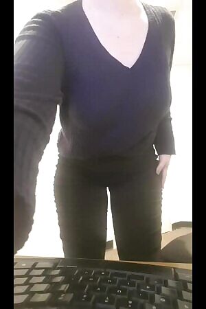 I'm always inding random strip tease vids on my phone 🙈