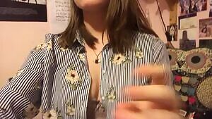 Just returned home horny rom a night out 😘😘