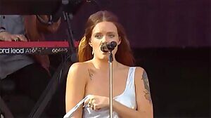 Tove Lo Flash