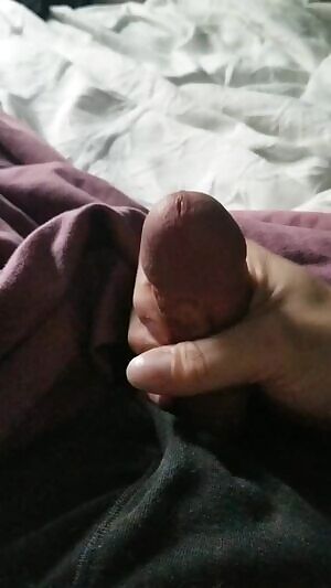 Enjoying a slow stroke sesh in the morning