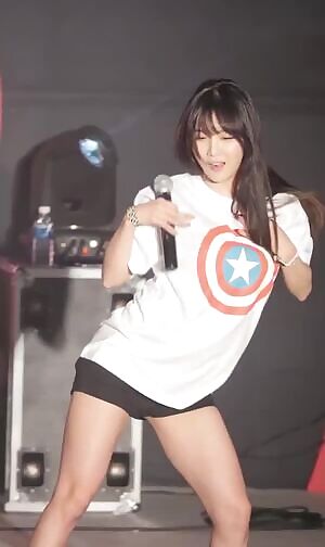 Hyunyoung This is Damn Sexy