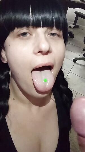 I am just The Next Door Cum Slut! 🖤