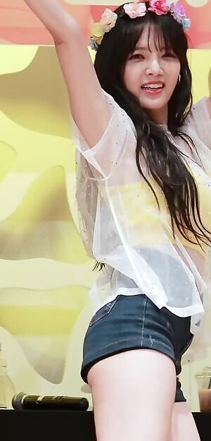 AOA - Jimin: Ass Jiggle