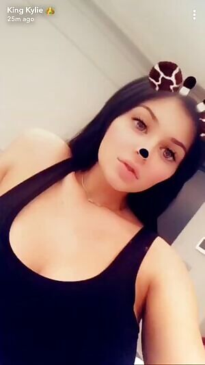 Kylie Showing Off Her Melons