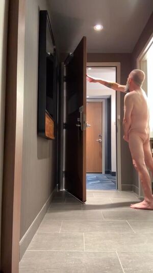 Daring Naked Guys Amateur Cock Cumshot