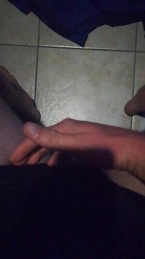 Twitching for a pm from some ladies.