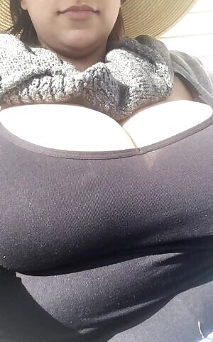 Backyard reveal... pretty sure the neighbors saw 😏😘🤷🏽‍♀️☀️☀️