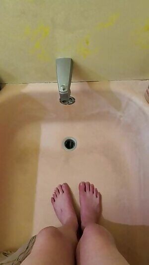 Nervous to post this! My irst pee video