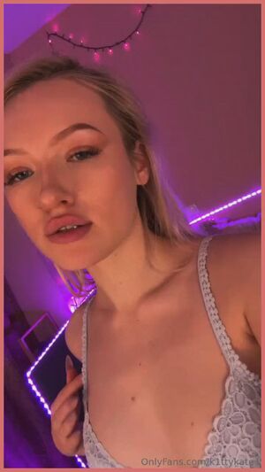 Buttsharpies Anal Big Ass MILF Masturbating