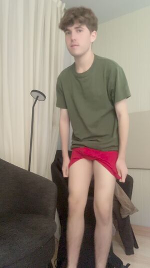 Tight Foreskin (Phimosis) Amateur Cute Small Cock
