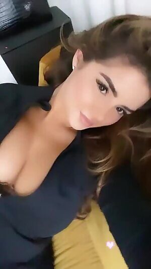 Cleavage on point