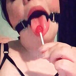 good girls get lollis 🍭🎀