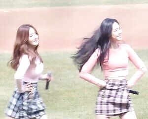 Apink - Bomi & Naeun