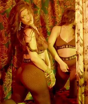 Rihanna 🍑