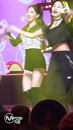 TWICE - Nayeon