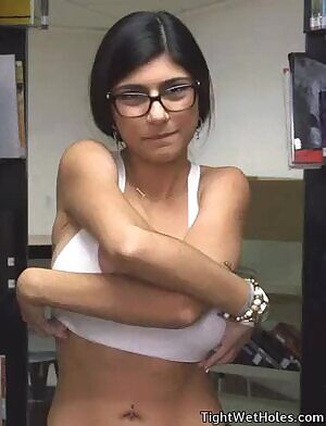 Hot middle eastern Show Her Big Boobies