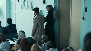 Karina Zvereva showing her frame to the class