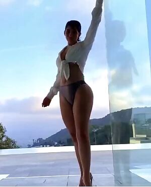 Big ol’ booty