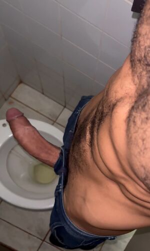 Big Dick Bottoms Amateur Cock Cum