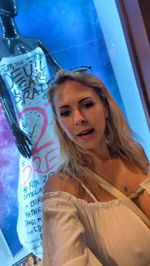 OnlyFans Creators Blonde Fart Homemade MILF