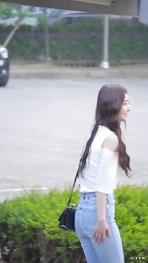 Uni.T - Woohee & NC.A