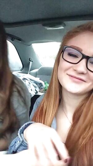 oliviajane1111 making out with her friend
