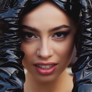 Shiny Alien Latex Mask Smile