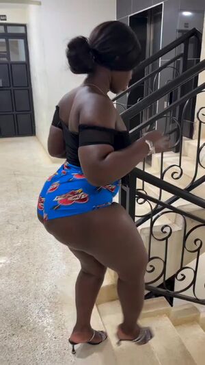 Raw Curves African Big Ass Bubble Butt