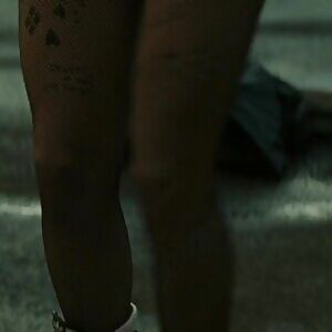 Margot Robbie as Harley Quinn looked crazy hot. It'd be fun to spitroast her with a bud and use her as a cumdump while she's in costume