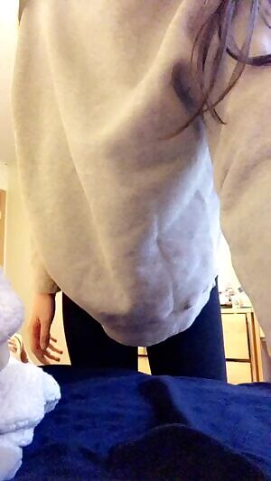 Hi!!! It’s my first post here. Hope these count as big???