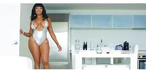 Brooke Babe big fake booty model