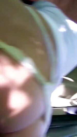 Hubby decided to go for a bike ride with his mates and told me to entertain myself....a quickie at Braeside Park.