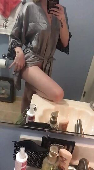 Single tiddy reveal