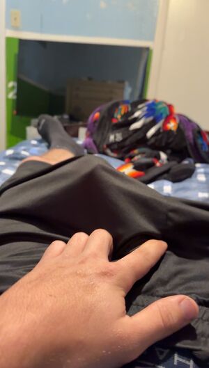 Feet & Cock Cum Masturbating Solo