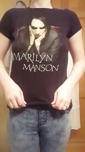 Perfect slowmo titty drop